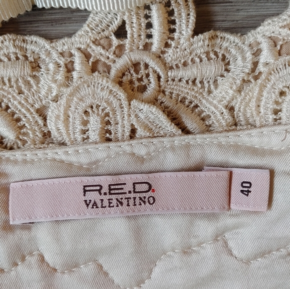 VALENTINO RED Vintage Lace Mini Dress - Picture 3 of 10